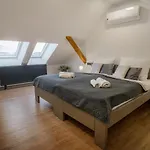 Smrz מלון דירות