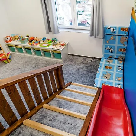 Smrz Lägenhetshotell Sepekov