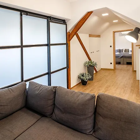Smrž Aparthotel 4*