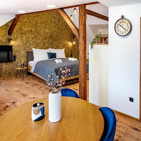 Smrž Aparthotel